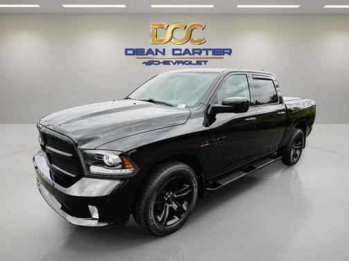 2018 RAM 1500 Night Crew Cab 4x4 5'7' Box