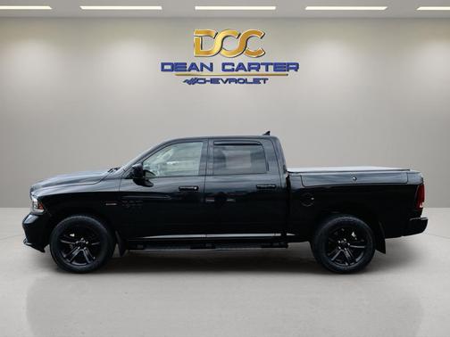 2018 RAM 1500 Night Crew Cab 4x4 5'7' Box
