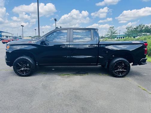 2022 Chevrolet Silverado 1500 Custom Trail Boss