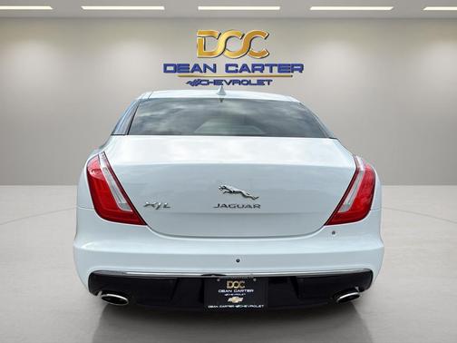 Fuji White 2018 Jaguar XJ XJL Portfolio