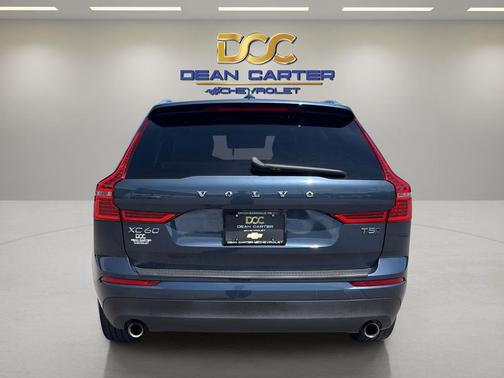 Denim Blue Metallic 2021 Volvo XC60 T5 Momentum