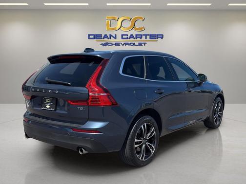 Denim Blue Metallic 2021 Volvo XC60 T5 Momentum