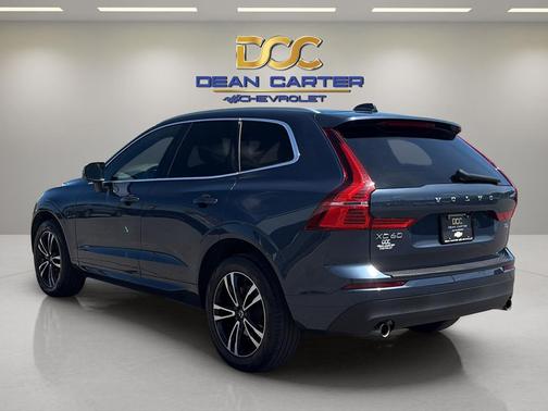 Denim Blue Metallic 2021 Volvo XC60 T5 Momentum