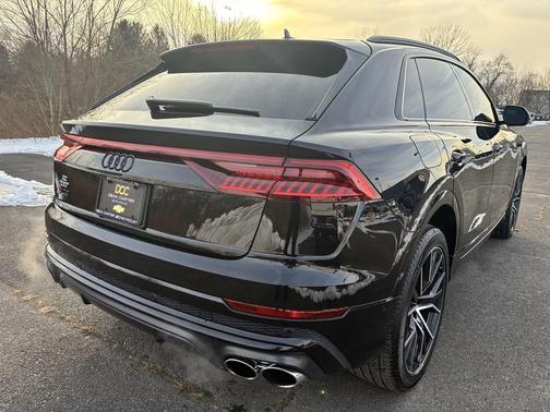 2022 Audi SQ8 4.0T Premium Plus