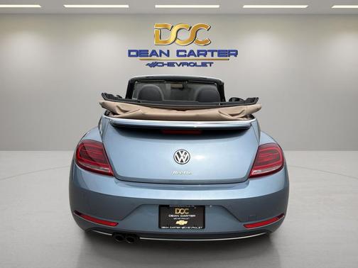 BLUE 2019 Volkswagen Beetle 2.0T SE