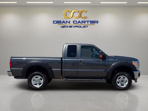 Magnetic Metallic 2016 Ford F-250 XLT