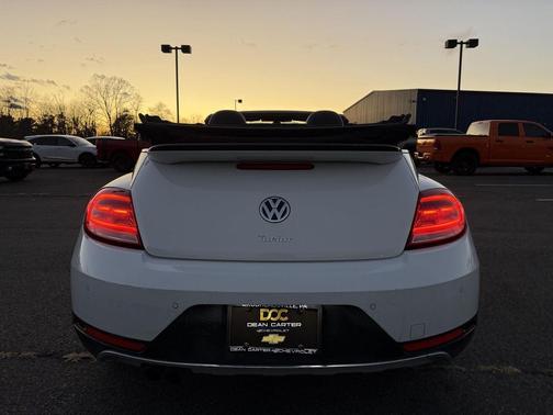 2017 Volkswagen Beetle 1.8T Dune