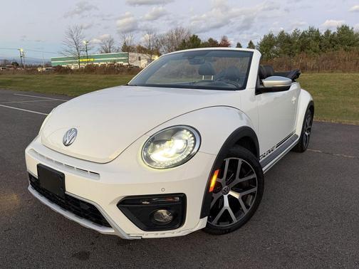2017 Volkswagen Beetle 1.8T Dune