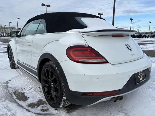 2017 Volkswagen Beetle 1.8T Dune