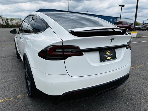 2022 Tesla Model X AWD