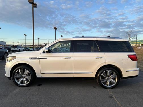 2018 Lincoln Navigator Black Label