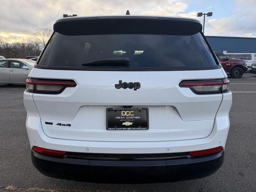 2022 Jeep Grand Cherokee L Altitude