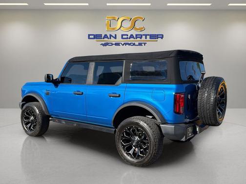Velocity Blue Metallic 2022 Ford Bronco Base