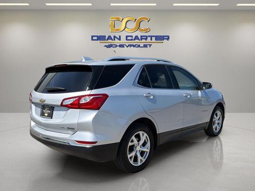 Silver Ice Metallic 2018 Chevrolet Equinox Premier