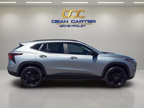 Sterling Gray Metallic 2024 Chevrolet Trax FWD ACTIV