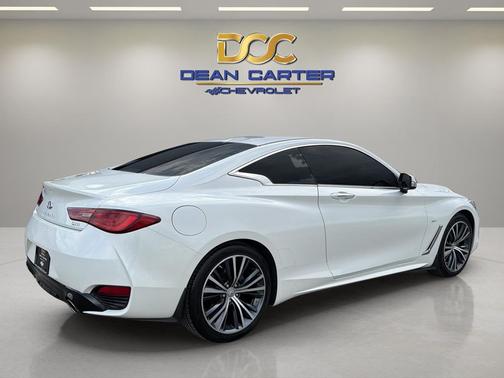 Majestic White 2018 INFINITI Q60 3.0T LUXE
