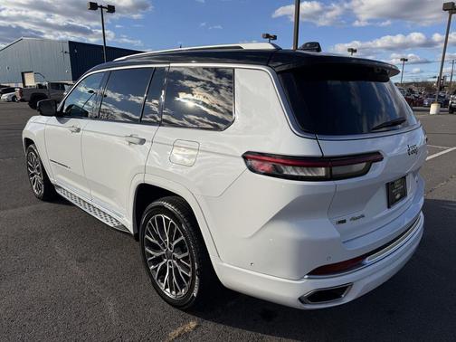 2022 Jeep Grand Cherokee L Summit Reserve