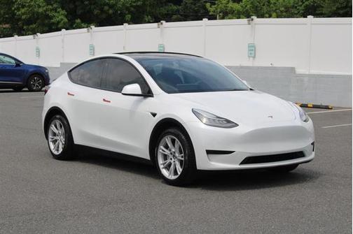 2023 Tesla Model Y Long Range Dual Motor All-Wheel Drive