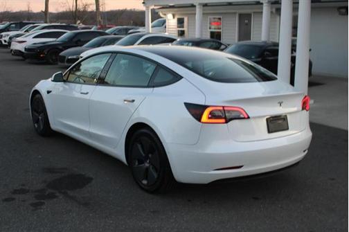 2022 Tesla Model 3 Standard Range