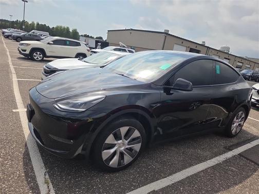2023 Tesla Model Y Long Range Dual Motor All-Wheel Drive
