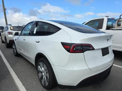 2023 Tesla Model Y Long Range Dual Motor All-Wheel Drive