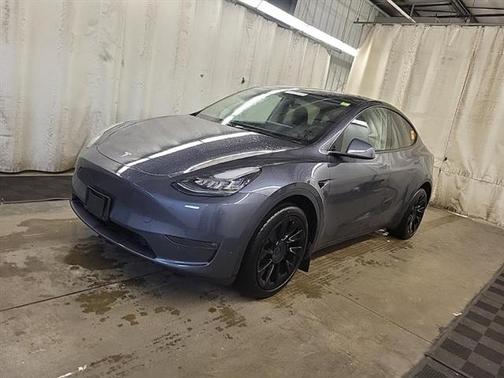2023 Tesla Model Y Long Range Dual Motor All-Wheel Drive