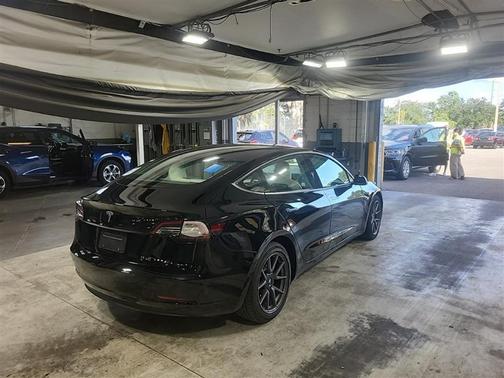 2022 Tesla Model 3 Standard Range