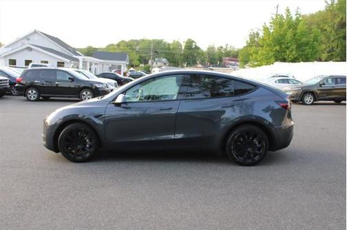 2022 Tesla Model Y Long Range Dual Motor All-Wheel Drive