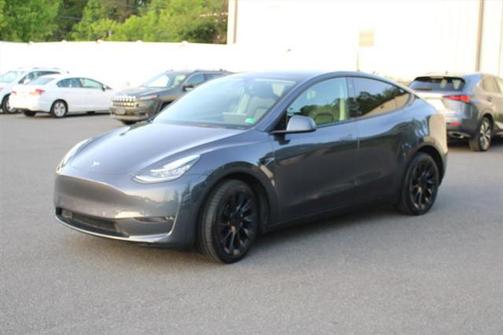 2022 Tesla Model Y Long Range Dual Motor All-Wheel Drive