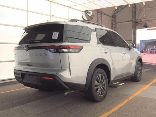 2024 Nissan Pathfinder SV 4WD