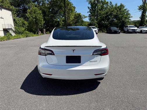 Pearl White Multi-Coat 2021 Tesla Model 3 Performance