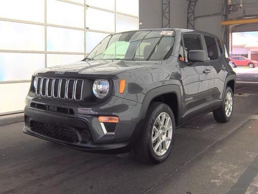 2023 Jeep Renegade Latitude
