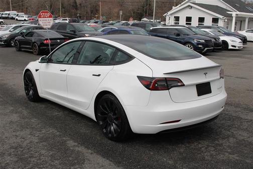 2023 Tesla Model 3 Performance