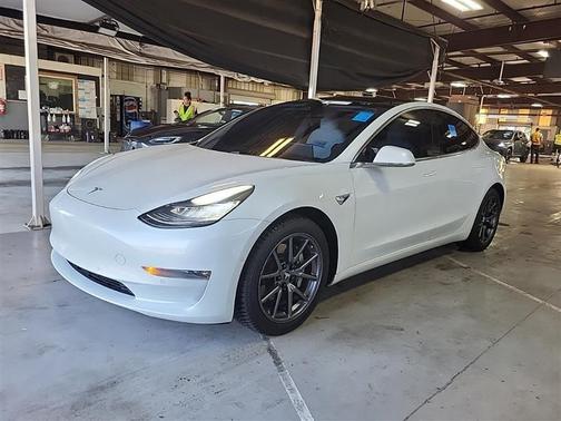 2020 Tesla Model 3 Long Range
