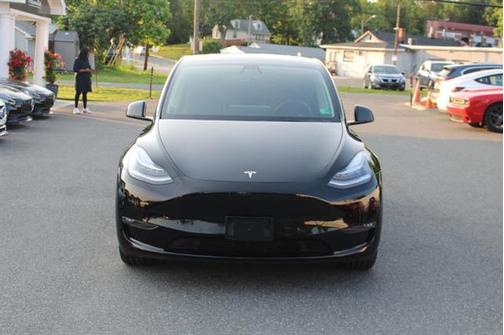 2022 Tesla Model Y Long Range Dual Motor All-Wheel Drive