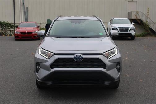 2020 Toyota RAV4 Hybrid XLE