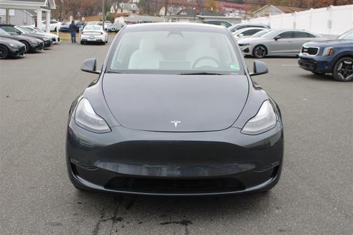 2023 Tesla Model Y RWD