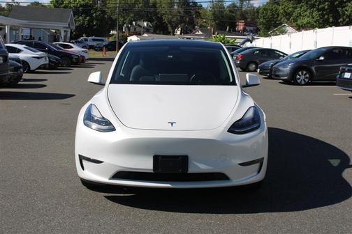2022 Tesla Model Y Long Range Dual Motor All-Wheel Drive