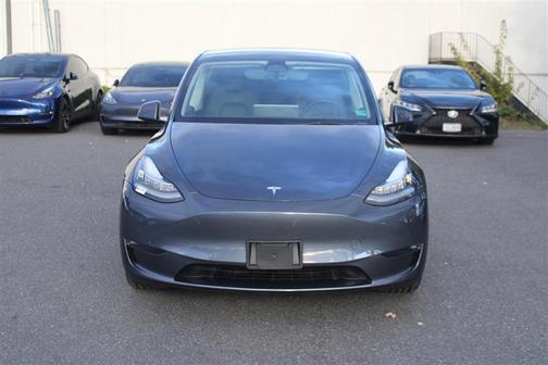 2022 Tesla Model Y Long Range Dual Motor All-Wheel Drive