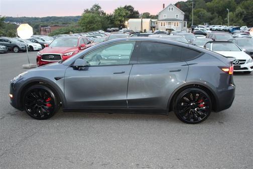 2022 Tesla Model Y Performance Dual Motor All-Wheel Drive