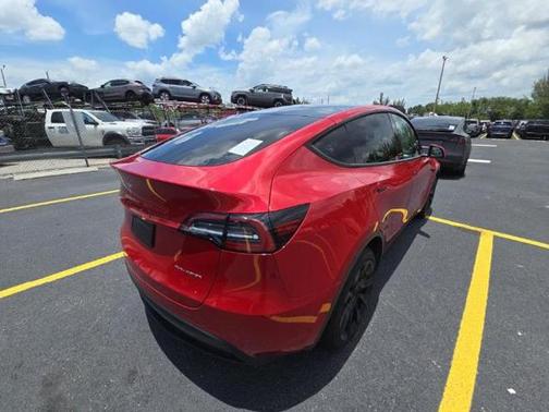 2023 Tesla Model Y Long Range Dual Motor All-Wheel Drive