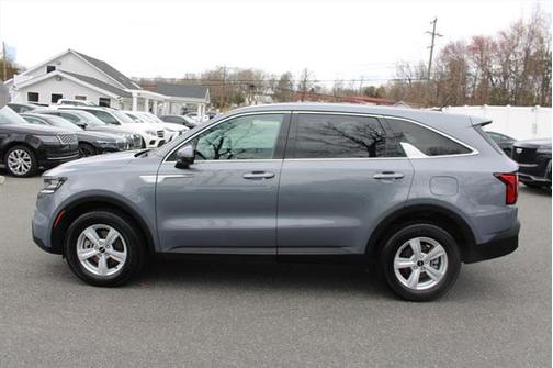 2023 Kia Sorento LX