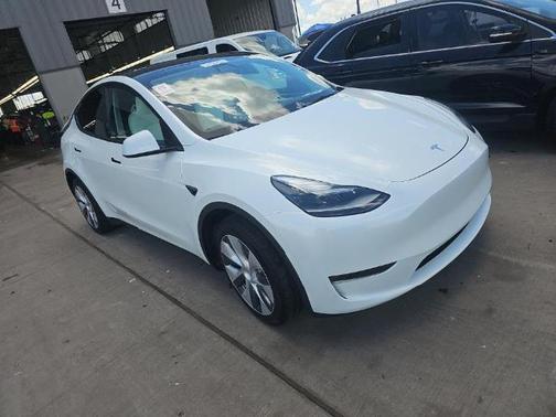 2023 Tesla Model Y Long Range Dual Motor All-Wheel Drive