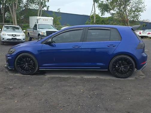 2018 Volkswagen Golf R 2.0T DSG