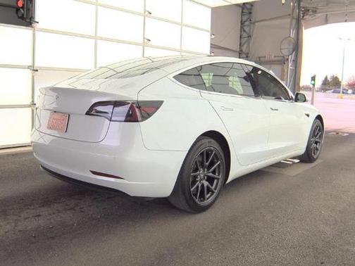 2019 Tesla Model 3 Standard Range