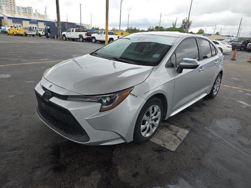 Classic Silver Metallic 2022 Toyota Corolla LE