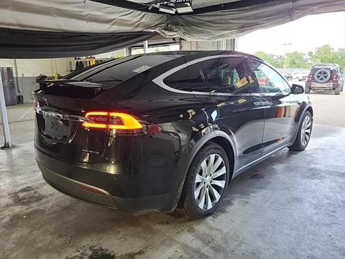 2019 Tesla Model X Long Range