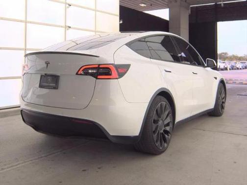 2022 Tesla Model Y Performance Dual Motor All-Wheel Drive
