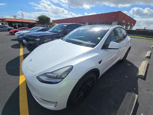 2023 Tesla Model Y Long Range Dual Motor All-Wheel Drive