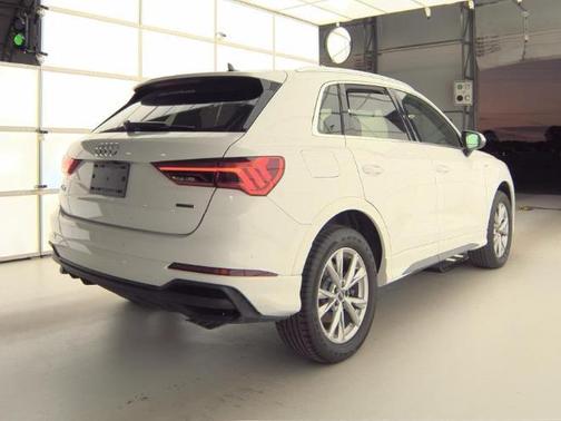2023 Audi Q3 Premium 45 TFSI S line quattro Tiptronic